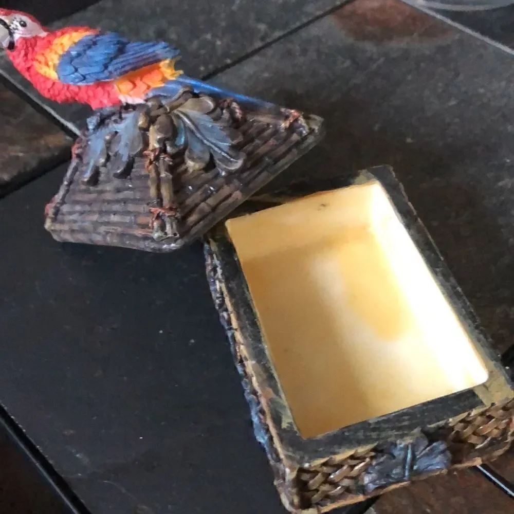 Resin Trinket Box Faux Bamboo With Parrot on Top Tropical Decor 5